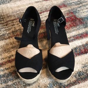 Toms platform wedges